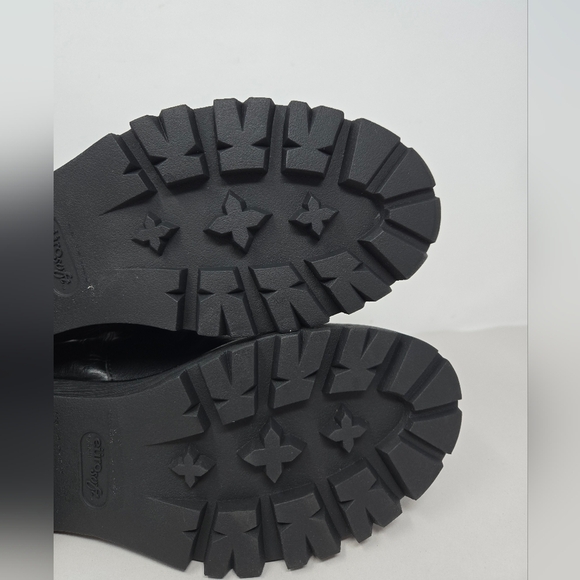 Euro Soft-Sofft Ariya Ankle Boots Sz 9.5 & 11 Slouchy Faux Black Leather Casual - Picture 7 of 12